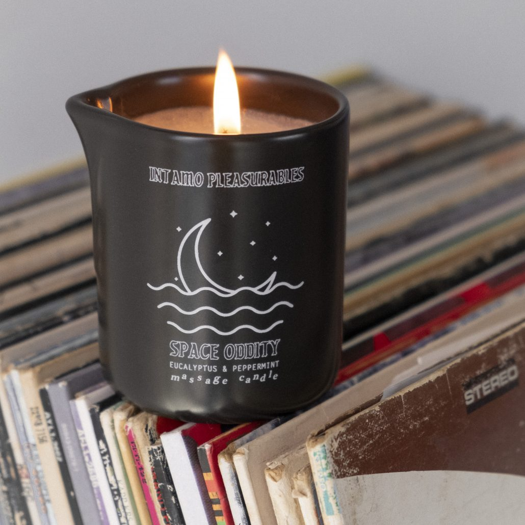 Intamo Space Oddity Massage Candle - Eucalyptus Peppermint